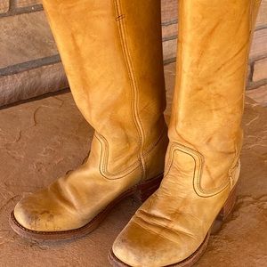 Frye Cintage Campus Boots